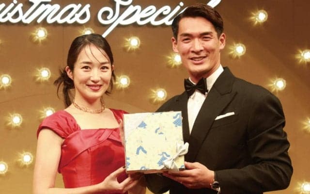 “お祭り男”槙野智章の引退試合は夫婦揃ってPK弾！ 後半からは本田圭佑監督が異様な存在感で指揮…槙野氏は最後にレッドカードでSNS上喝采「最高の引退試合じゃん(笑)」