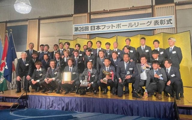 J3リーグ入会の栃木C、JFLベストイレブンのMF宇都木峻らと契約更新「来年も皆様と昇格の喜びを味わえるように成長します」