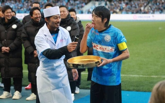 中村憲剛との久々共演は「あっという間」、家長昭博が戦友との出会い振り返る「自分を成長させてくれた」