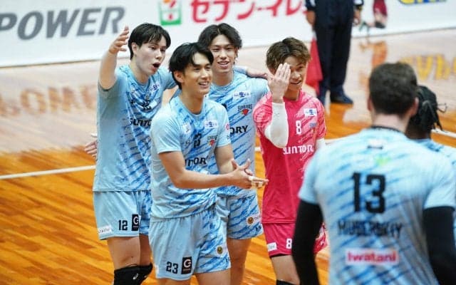 天皇杯・皇后杯全日本選手権ファイナルラウンド　男子は開催地大阪をホームとする3チームが準決勝へ　女子はヴィクトリーナ姫路などがベスト4進出