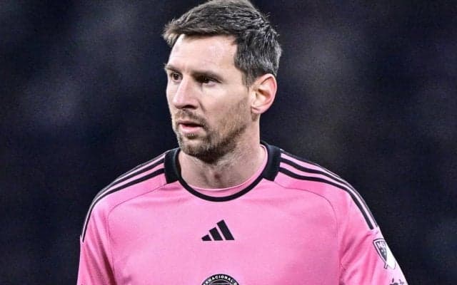 サッカーを殺す｢新方式クラブW杯｣は中止せよ(2)メッシのチームは別も…｢8つの増枠｣露骨な意図、選手寿命を縮める｢週2試合｣｢オフ返上｣