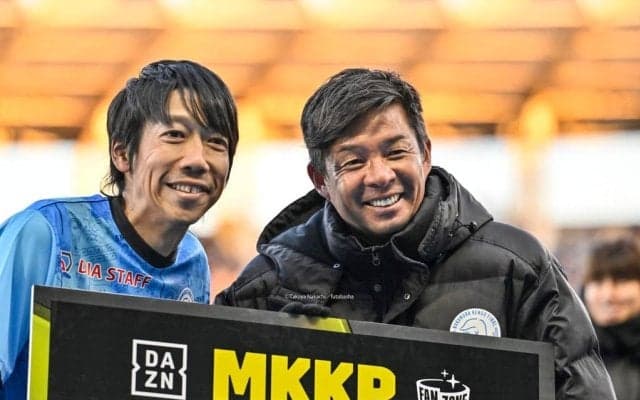 【鬼木監督の「最後の取材」で聞いた川崎フロンターレの絆のこと、中村憲剛のこと(1)】家長昭博と谷口彰悟のサプライズに感じた「強さ」とは。“ライバルの壁”を乗り越える力がチームの力に