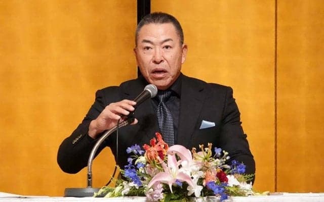 中日ルーキーにいきなり「厳しい言葉」　両親の前で宣言…新指揮官が見せた“親心”