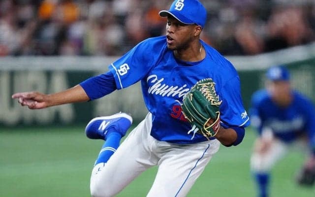 中日守護神、MLBから100億円級の評価も？　巨人移籍報道も…28歳に世界が熱視線