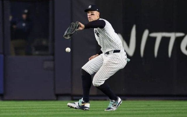 「すべてはヤンキースをからかうため」ジャッジのWS“落球”が高額落札　「あのシーンを忘れる人はいない」ド軍地元メディア煽る