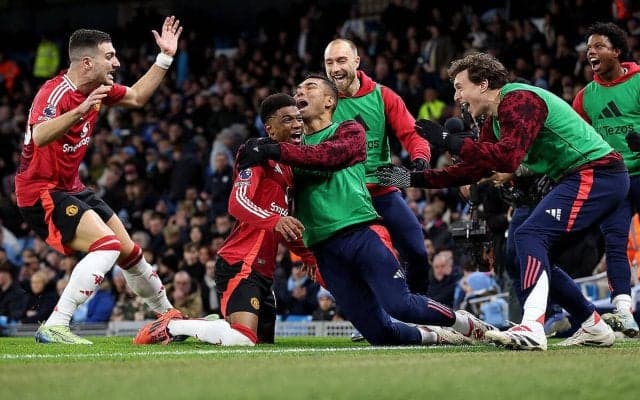 不振脱却図ったマンチェスターダービーはユナイテッドに軍配！　アマドが土壇場PK奪取に逆転弾の大仕事【プレミアリーグ】