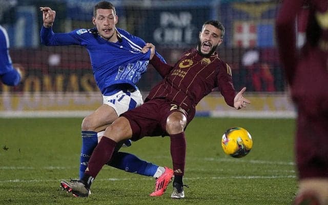 ローマの公式戦連勝がストップ…守護神スヴィラル奮闘も格下コモに土壇場被弾【セリエA】