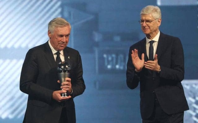 アンチェロッティ監督がThe Bestの年間最優秀監督を初受賞｢指導した選手たちの顔がたくさん浮かぶ｣