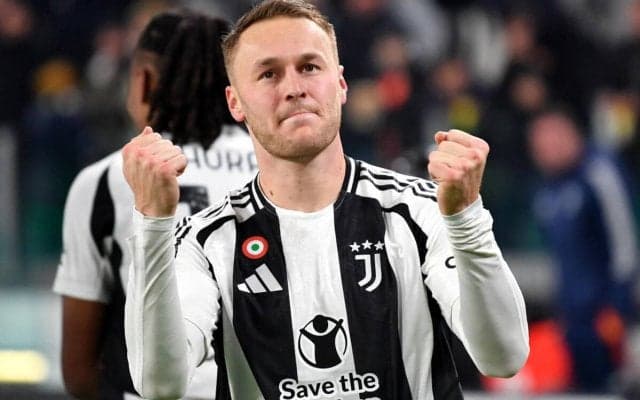 カリアリに快勝でコッパ・イタリア8強進出のユベントス、モッタ監督は直接FK弾のコープマイネルスをべた褒め