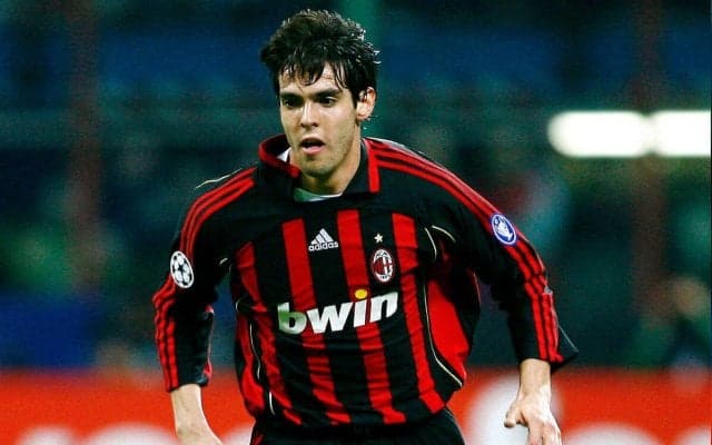 「父親と同じスタイル」カカの16歳息子が話題に、ドリブルやパスで守備を切り裂く姿「ストライドも同じ」