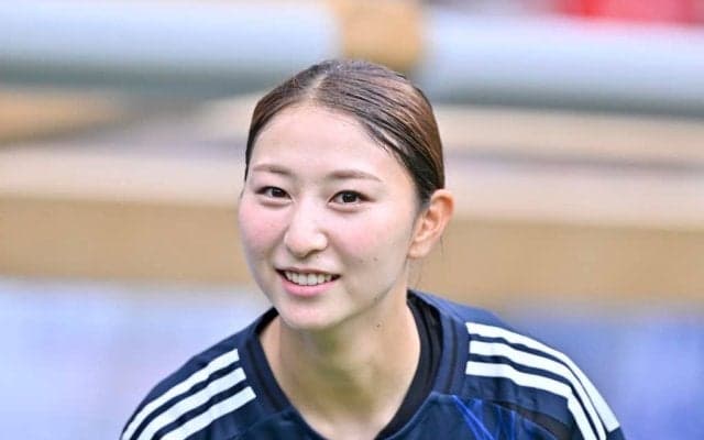 「アイドルよりも可愛い」「最高に美しい」なでしこジャパン超人気MFの「白いロングスカートでのクリスマス満喫・私服ショット」が大反響！「オフのリラックスした感じも素敵」の声