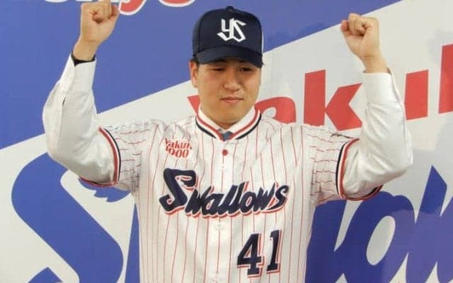 ヤクルトの“新守護神”となるか　現役ドラフトで加入の矢崎拓也が入団会見「自分のベストを尽くしたい」