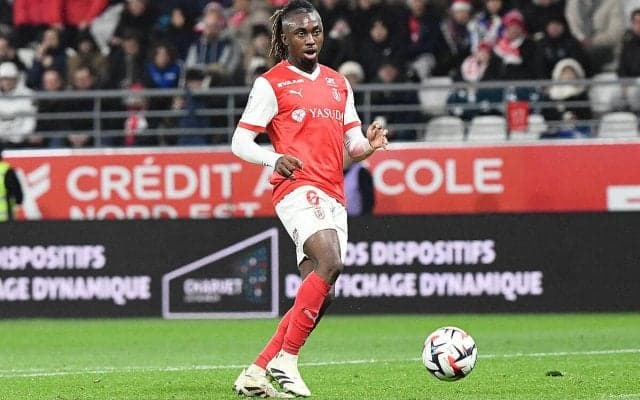 伊東＆中村とともにS・ランスの主力を担う逸材MFが新契約にサイン！