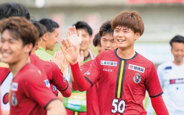 J3入会高知を退団するDF福田玲央、新天地はヴィアティン三重に「今季の昇格経験と悔しい思いを活かして勝利に貢献します」