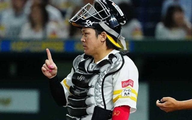 鷹が喪失した「924」　混沌の後継者争い、27歳の可能性示す“高指標”…連覇への課題