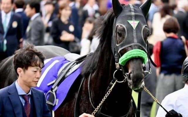 霜降り明星・粗品が有馬記念を予想 「突き抜けて欲しい」と昨年の1番人気馬を◎抜擢