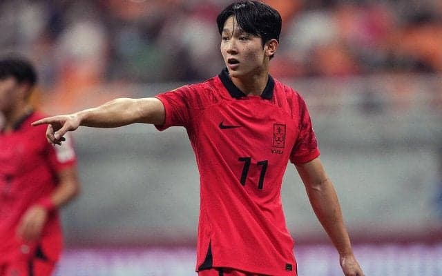 韓国代表FWヤン・ミンヒョクが来年1月の加入へ新天地スパーズに合流！　先輩ソンが見守る前で練習