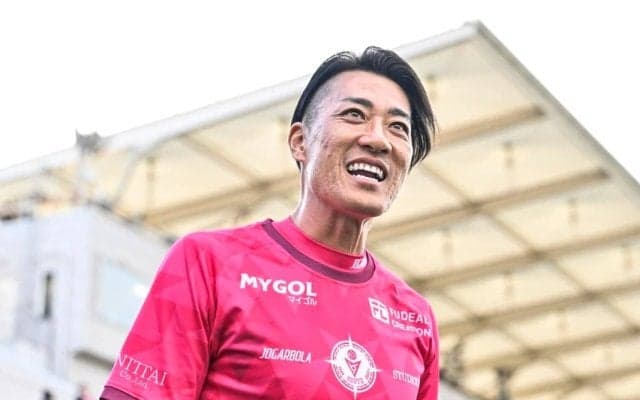 「めっちゃ笑った」南雄太氏の引退試合で息子が“伝説のオウンゴール”再現のまさかの始球式で掴みOK！「笑いの中に温かさありサイコーに盛り上がった!!」の声！