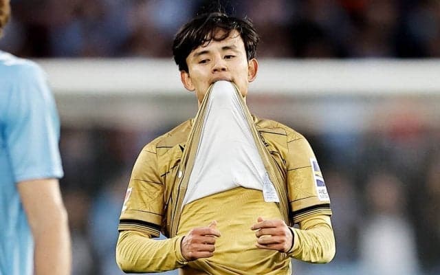 久保建英の年内最終戦は「謎の采配」で不発 左サイドでの起用にはレアル・ソシエダの文化的背景があった