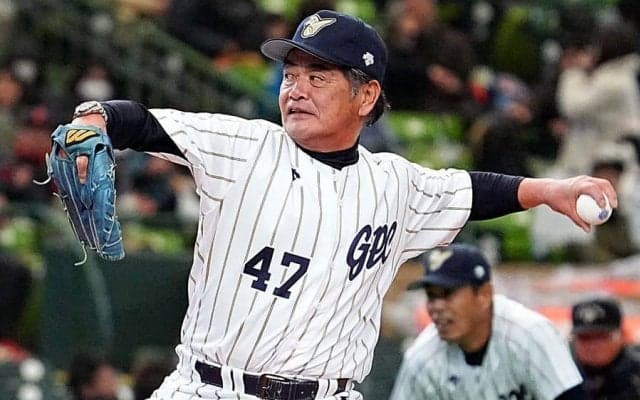 「61歳とは思えない」“剛速球”にX騒然　変わらぬレジェンド左腕が「なんて美しい」