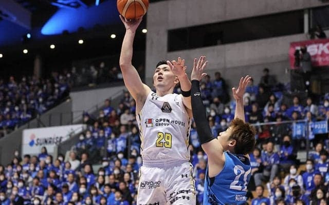 B1群馬が劇的4連勝で一気に首位争いへ…細川ブザビスリーで島根撃破、藤井は移籍後最多27得点