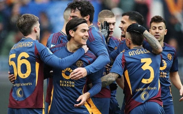 ディバラがドッピエッタのローマが圧勝！　鈴木彩艶フル出場のパルマは今季最多5失点で3連敗…【セリエA】