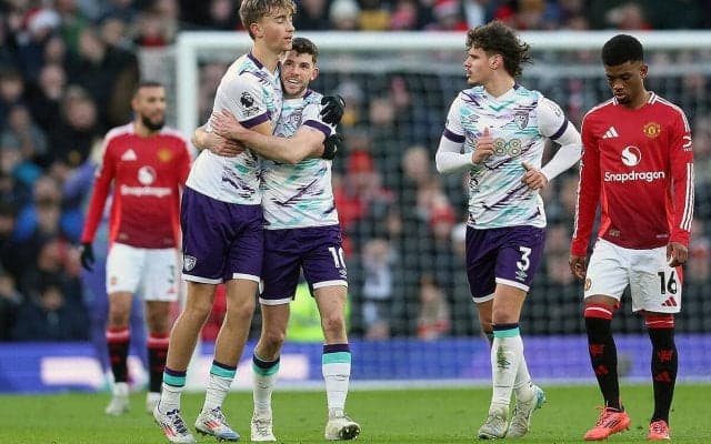 ユナイテッドがホームでボーンマスに3失点完敗…公式戦連敗で新体制でも苦戦続く【プレミアリーグ】