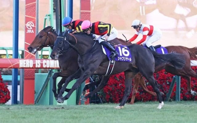 レガレイラの“正解”を導き出した戸崎圭太と陣営の策　「ランズエッジ」が競馬界牽引のプロローグに【有馬記念】