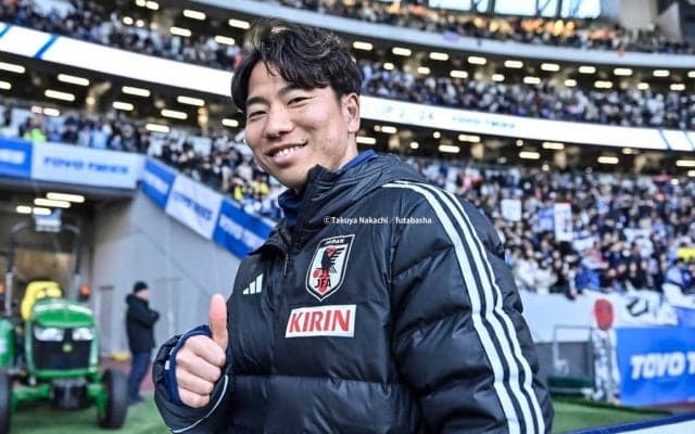 「素敵です！」「こんなんたまらんよね」マジョルカ浅野拓磨のユニフォーム手渡しからの“温かい光景”が話題！「ここにもハッピーが」「羨ましすぎる」などの声