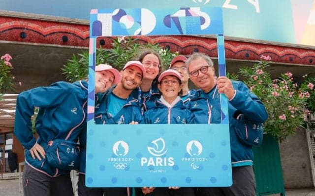 世界で30万人以上！パリ2024大会ボランティア、応募殺到の理由