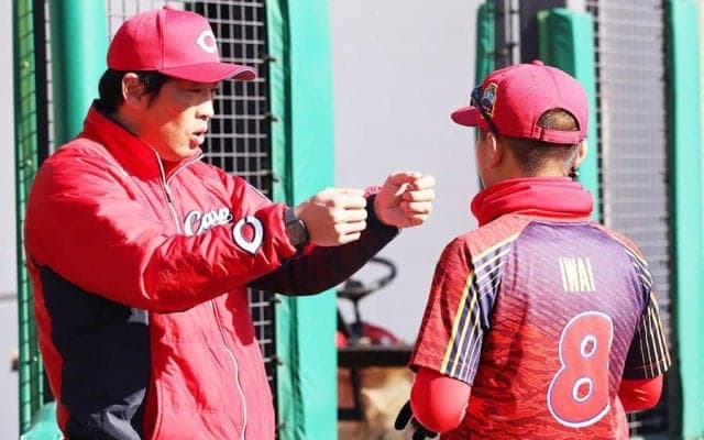 「低めを振るな」の禁止句指導は適切か　元プロ監督が“逃げ道”を大切にするワケ