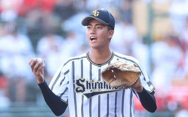 “指名漏れ”の188センチ右腕が駒大へ　甲子園準Vの内野手も…新入生18選手を発表
