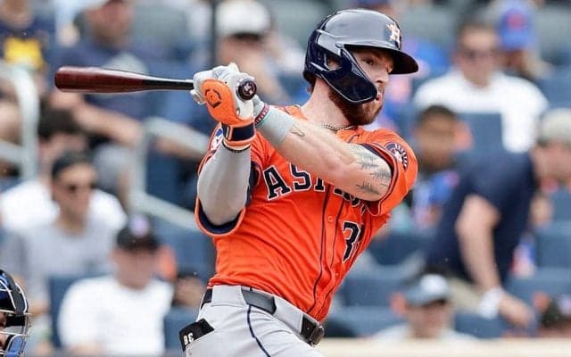 巨人新助っ人は「ダメならすぐ代える可能性」　30HR＆.280をOB期待も…過熱する“争い”