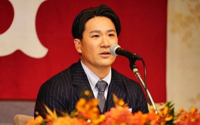 田中将大が巨人入団会見…200勝で「終わるつもりはない」　背番号11で決意「証明するしかない」