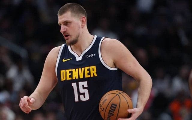 今季のMVP最有力候補は“平均トリプルダブル級”の成績を誇るニコラ・ヨキッチ