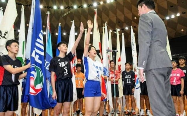【バレー】JOC杯中学バレーが開幕。川合俊一会長が「世界で対等に戦う石川祐希や髙橋藍らが育った大会。勝っても負けてもプラスになる」と選手を激励