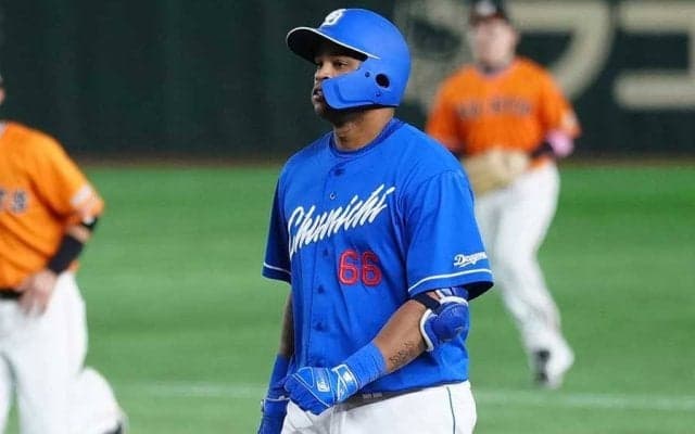 中日退団…元首位打者の決まらぬ去就　出場激減も溢れる待望論「電撃とかないかな」