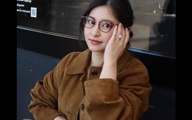 ｢なんでこんな可愛いんだろ｣｢綺麗すぎ｣日本代表・堂安律の美人妻、ポニテ姿の｢ほろ酔い｣夫婦プラべ投稿＆大物歌手との｢爆上げ｣遭遇も