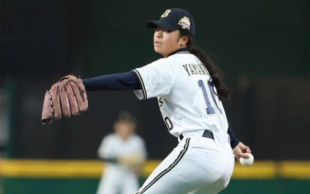 元プロ絶賛「指先感覚長けている」　大舞台で四球ゼロ…“最速112km女子”の圧巻投球術