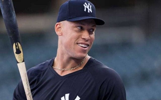 ジャッジの美人妻、第1子を妊娠…NY紙が報道　結婚から3年の「美しいカップル」