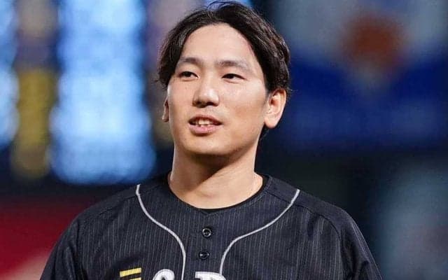 ロッテ右腕の美人妻が「めでたいなあ」　夫の誕生日に奇跡の報告…SNSで祝福殺到