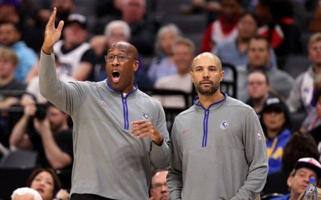 「悲しい知らせだ」…ネッツ指揮官が昨季まで共闘したキングスのブラウンHC解任に反応