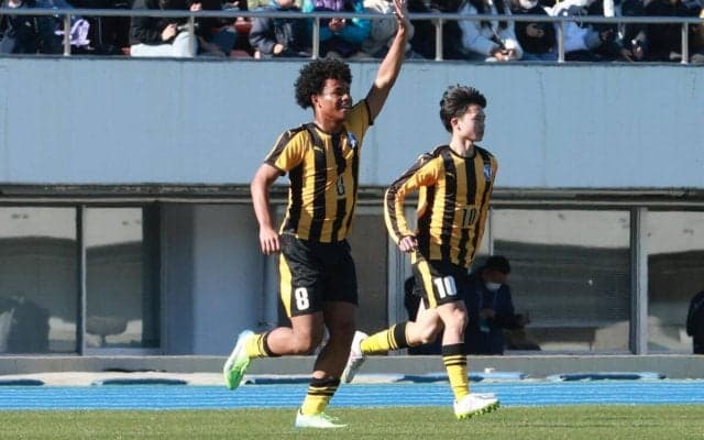 前橋育英が2トップ揃い踏みで強豪対決制す！ オノノジュ慶吏の先制点などで米子北下し2回戦進出【全国高校サッカー選手権大会】