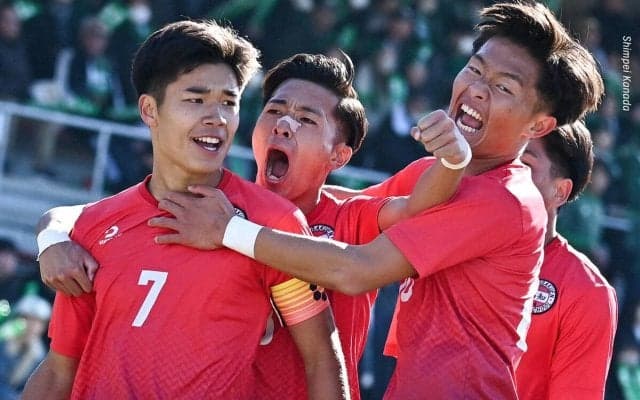 高知学園が15年ぶり1回戦突破！ 岩手代表の専大北上に2-0勝利、ハンドスプリングスローで会場沸かす【全国高校サッカー選手権大会】