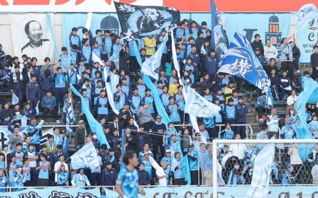 「この降格も意味がある」来季JFLのYS横浜がDF花房稔と契約更新…試練へ前向きにコトバを綴る「忍耐強く、与えられている役割を全うする」