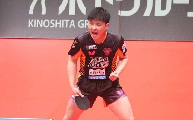 圧巻2点取りの張本智和が紆余曲折の2024年を語る　明かした卓球選手としてのあり方「自分の趣味をただやっている」【Tリーグ】