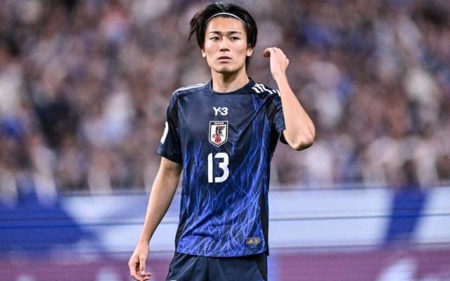 「ほんとだ笑えてる」日本代表MF中村敬斗のバルセロナ旅行での「今度は笑えた」写真に反響！ 3日前の“真顔”から「今回は100点満点の笑顔」「いっぱい笑えてて安心」の声