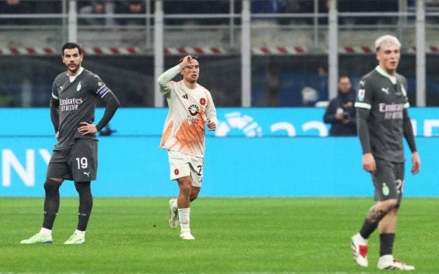 上位浮上を狙うミランとローマは譲らず痛み分け、ラインデルスとディバラが2戦連発【セリエA】