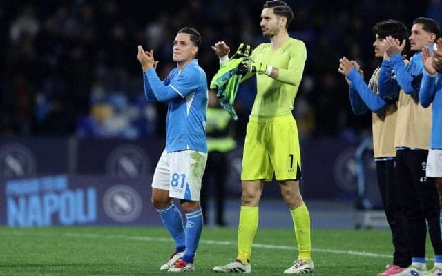 ルカクPK失敗で苦戦も終盤のラスパドーリ弾でウノゼロ勝利のナポリが首位アタランタに勝ち点で並ぶ【セリエA】