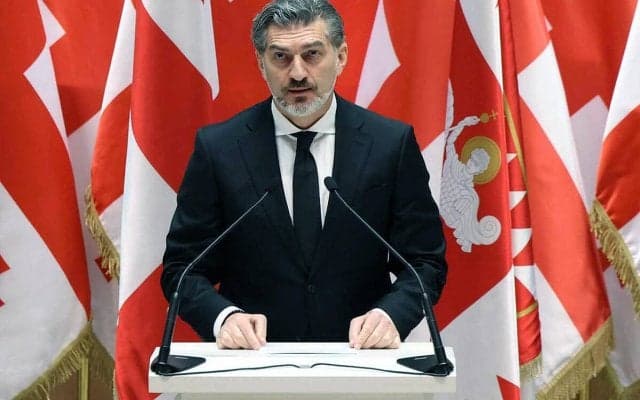 ジョージア新大統領にかつてマンチェスター・シティでもプレーしたカベラシビリ氏が就任